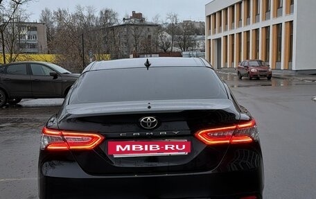 Toyota Camry, 2019 год, 2 500 000 рублей, 8 фотография