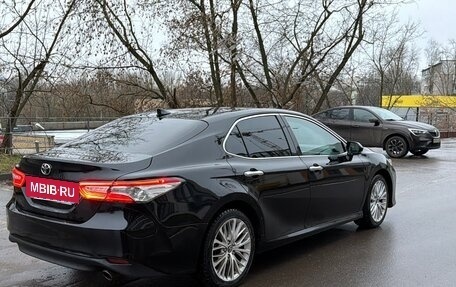 Toyota Camry, 2019 год, 2 500 000 рублей, 6 фотография