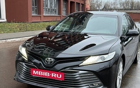 Toyota Camry, 2019 год, 2 500 000 рублей, 2 фотография