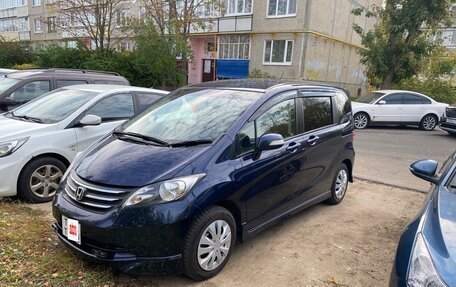 Honda Freed I, 2010 год, 950 000 рублей, 2 фотография