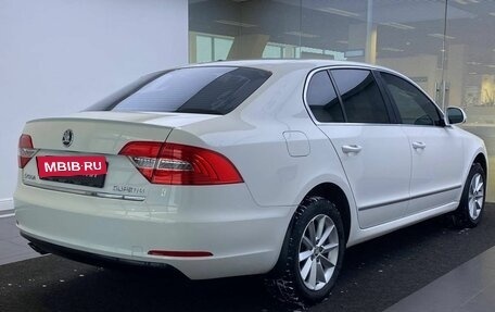 Skoda Superb III рестайлинг, 2013 год, 1 499 000 рублей, 6 фотография