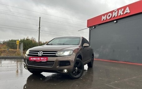 Volkswagen Touareg III, 2011 год, 1 999 999 рублей, 14 фотография