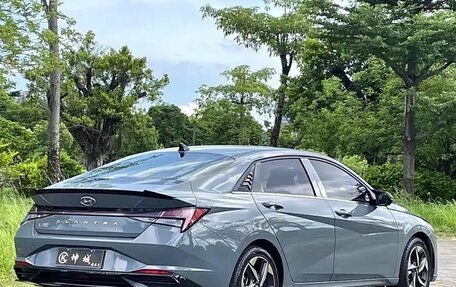 Hyundai Elantra, 2022 год, 1 650 000 рублей, 8 фотография