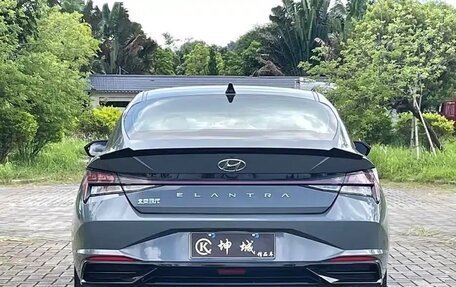 Hyundai Elantra, 2022 год, 1 650 000 рублей, 6 фотография