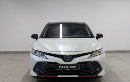 Toyota Camry, 2020 год, 3 225 000 рублей, 2 фотография