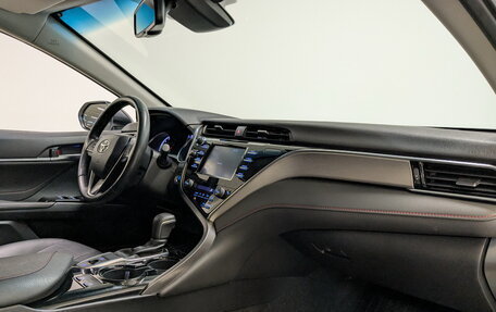 Toyota Camry, 2020 год, 3 225 000 рублей, 11 фотография