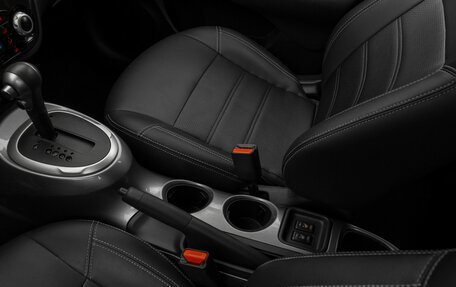 Nissan Juke II, 2012 год, 860 000 рублей, 16 фотография