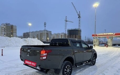 Mitsubishi L200 IV рестайлинг, 2015 год, 1 550 000 рублей, 3 фотография