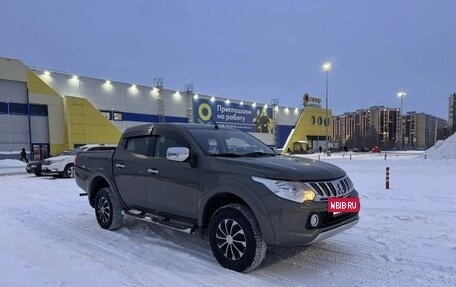 Mitsubishi L200 IV рестайлинг, 2015 год, 1 550 000 рублей, 2 фотография