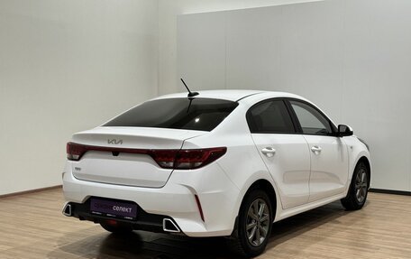 KIA Rio IV, 2021 год, 1 550 000 рублей, 2 фотография