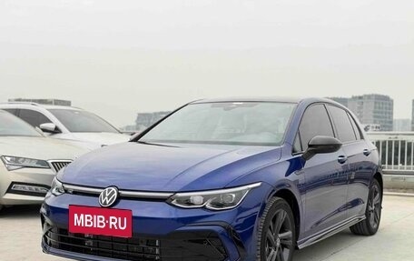 Volkswagen Golf VIII, 2022 год, 1 540 000 рублей, 3 фотография