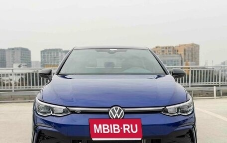 Volkswagen Golf VIII, 2022 год, 1 540 000 рублей, 2 фотография