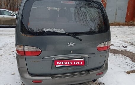 Hyundai H-1 II рестайлинг, 2005 год, 750 000 рублей, 4 фотография