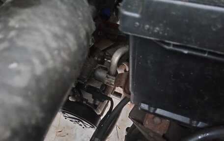 Hyundai H-1 II рестайлинг, 2005 год, 750 000 рублей, 14 фотография