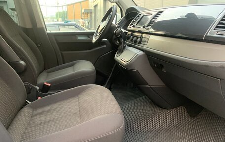 Volkswagen Caravelle T6 рестайлинг, 2019 год, 4 550 000 рублей, 7 фотография