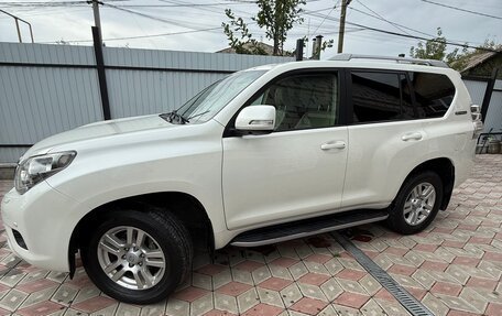 Toyota Land Cruiser Prado 150 рестайлинг 2, 2011 год, 2 780 000 рублей, 2 фотография