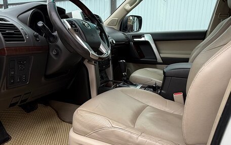 Toyota Land Cruiser Prado 150 рестайлинг 2, 2011 год, 2 780 000 рублей, 11 фотография