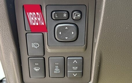 Toyota Land Cruiser Prado 150 рестайлинг 2, 2011 год, 2 780 000 рублей, 8 фотография