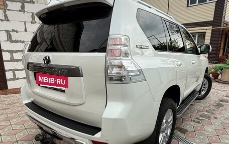 Toyota Land Cruiser Prado 150 рестайлинг 2, 2011 год, 2 780 000 рублей, 3 фотография