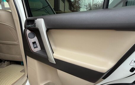 Toyota Land Cruiser Prado 150 рестайлинг 2, 2011 год, 2 780 000 рублей, 18 фотография