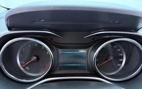 Chevrolet Tracker, 2022 год, 1 200 000 рублей, 9 фотография