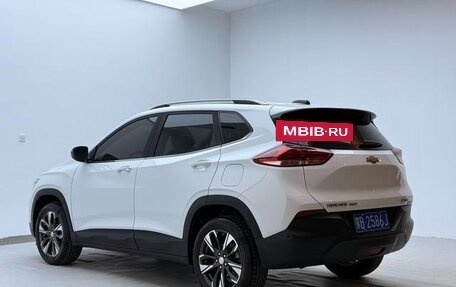 Chevrolet Tracker, 2022 год, 1 200 000 рублей, 6 фотография