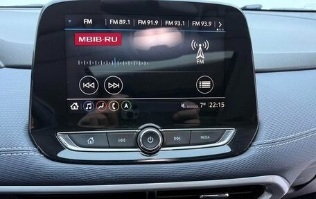 Chevrolet Tracker, 2022 год, 1 200 000 рублей, 10 фотография