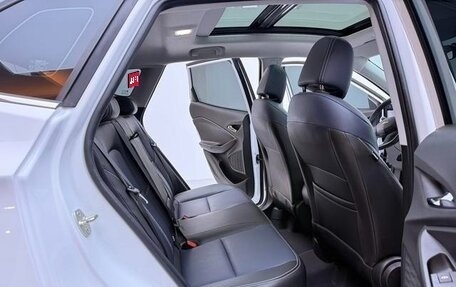 Chevrolet Tracker, 2022 год, 1 200 000 рублей, 14 фотография