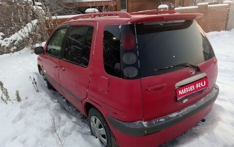 Toyota Raum I, 2001 год, 380 000 рублей, 1 фотография