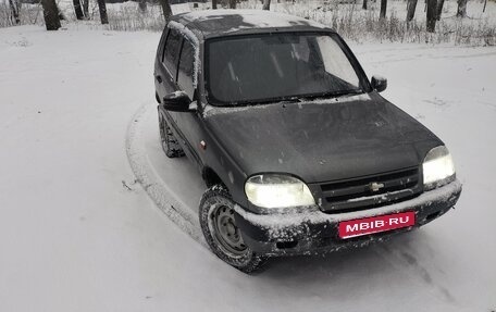Chevrolet Niva I рестайлинг, 2005 год, 296 865 рублей, 1 фотография