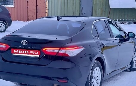 Toyota Camry, 2020 год, 2 050 000 рублей, 14 фотография