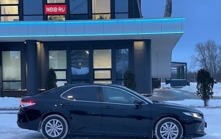 Toyota Camry, 2020 год, 2 050 000 рублей, 11 фотография