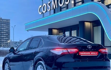 Toyota Camry, 2020 год, 2 050 000 рублей, 12 фотография