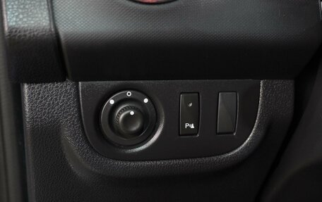 Renault Sandero II рестайлинг, 2017 год, 1 049 000 рублей, 13 фотография