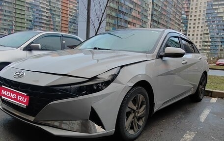 Hyundai Elantra, 2022 год, 1 600 000 рублей, 3 фотография