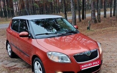 Skoda Fabia II, 2010 год, 750 000 рублей, 2 фотография