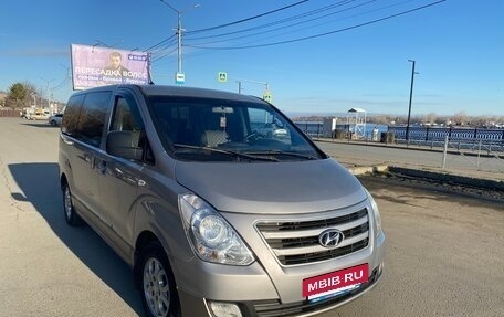 Hyundai H-1 II рестайлинг, 2013 год, 2 050 000 рублей, 2 фотография