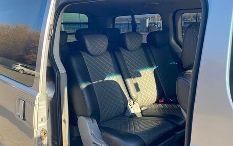 Hyundai H-1 II рестайлинг, 2013 год, 2 050 000 рублей, 10 фотография