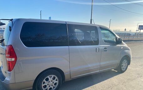 Hyundai H-1 II рестайлинг, 2013 год, 2 050 000 рублей, 16 фотография