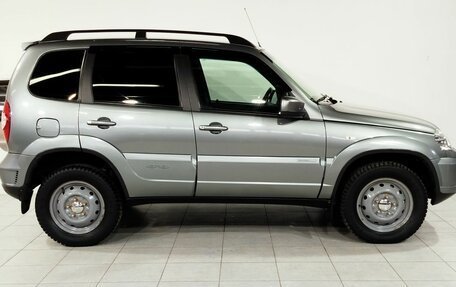 Chevrolet Niva I рестайлинг, 2013 год, 640 000 рублей, 4 фотография