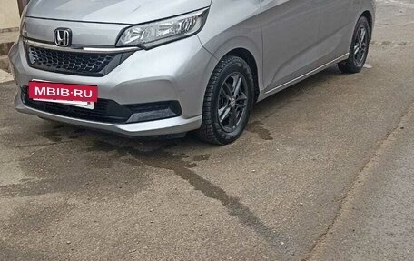 Honda Freed II, 2020 год, 1 450 000 рублей, 2 фотография