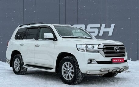 Toyota Land Cruiser 200, 2020 год, 7 599 000 рублей, 1 фотография