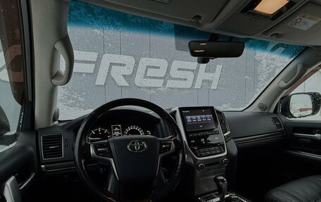 Toyota Land Cruiser 200, 2020 год, 7 599 000 рублей, 6 фотография