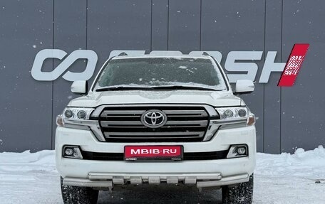 Toyota Land Cruiser 200, 2020 год, 7 599 000 рублей, 3 фотография
