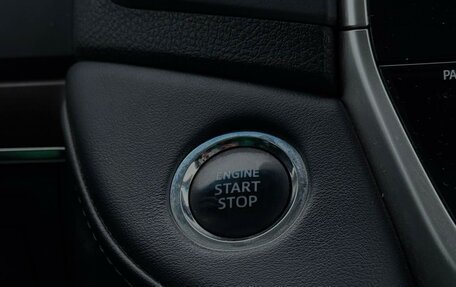 Toyota Land Cruiser 200, 2020 год, 7 599 000 рублей, 20 фотография