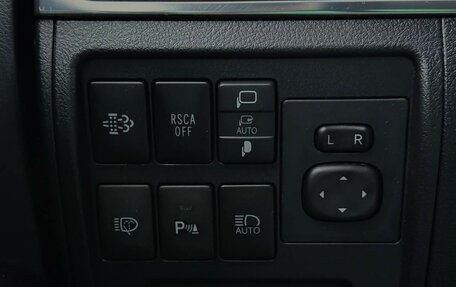 Toyota Land Cruiser 200, 2020 год, 7 599 000 рублей, 14 фотография