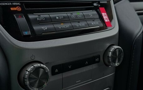 Toyota Land Cruiser 200, 2020 год, 7 599 000 рублей, 22 фотография