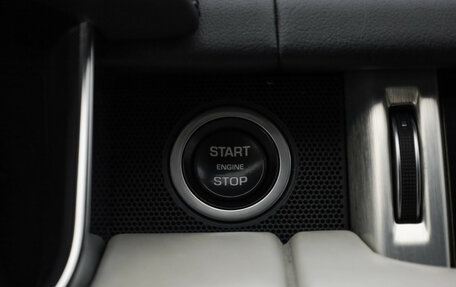 Land Rover Range Rover IV рестайлинг, 2016 год, 4 650 000 рублей, 26 фотография