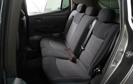 Nissan Leaf II, 2017 год, 1 800 000 рублей, 7 фотография