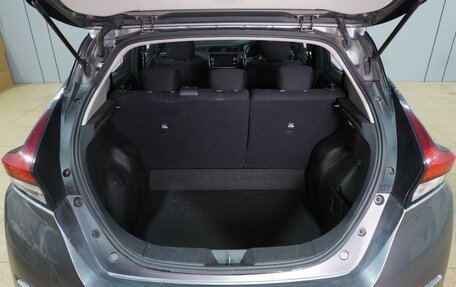 Nissan Leaf II, 2017 год, 1 800 000 рублей, 24 фотография